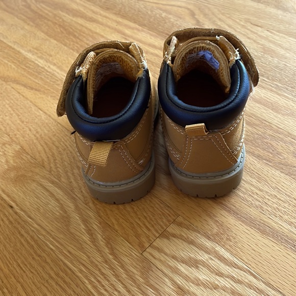 Baby boy boots - Picture 3 of 4